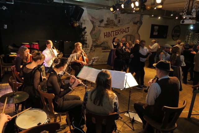 Sestorka im Hinterhalt